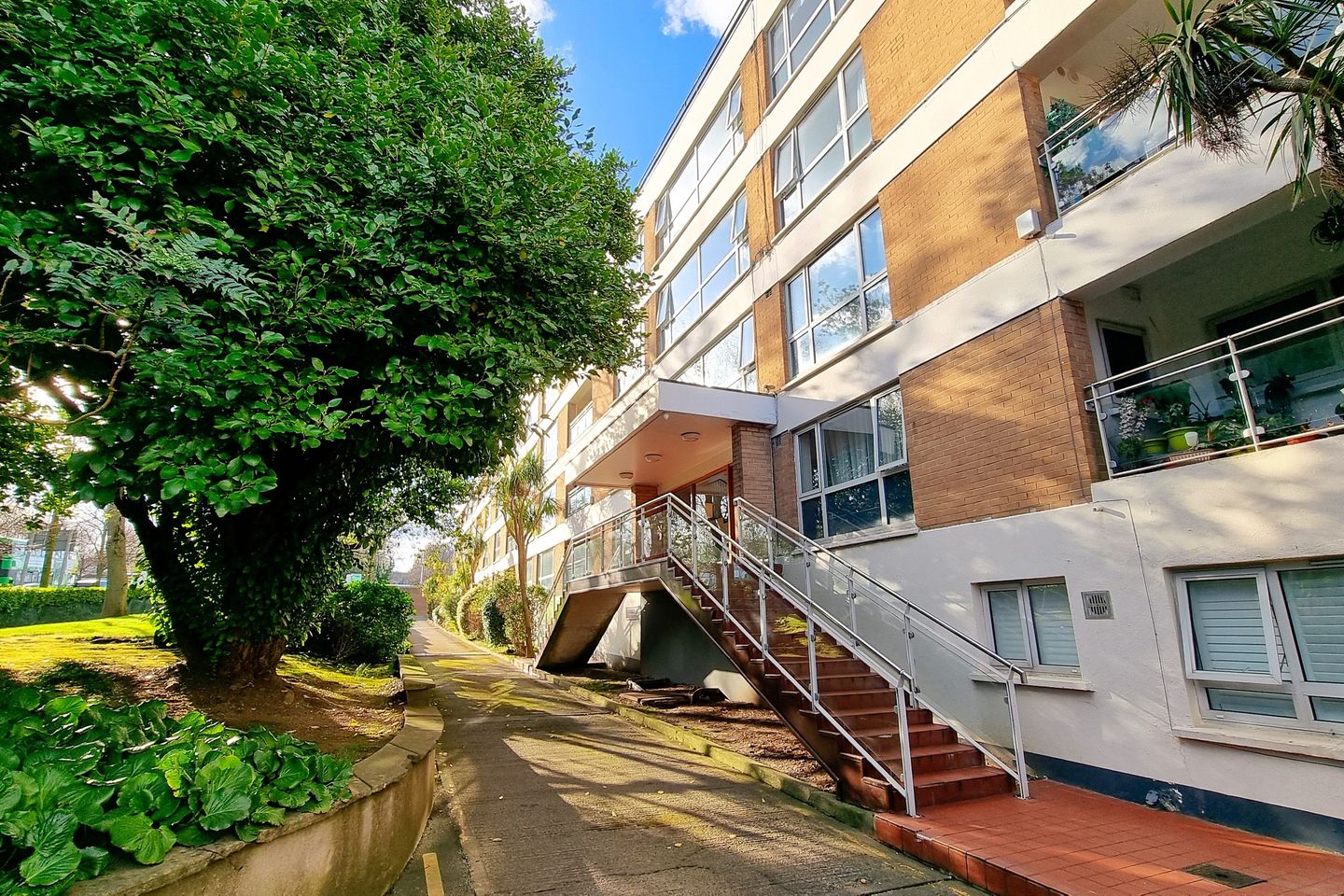Apartment 44, Ashurst, Mount Merrion Avenue, Blackrock, Co. Dublin