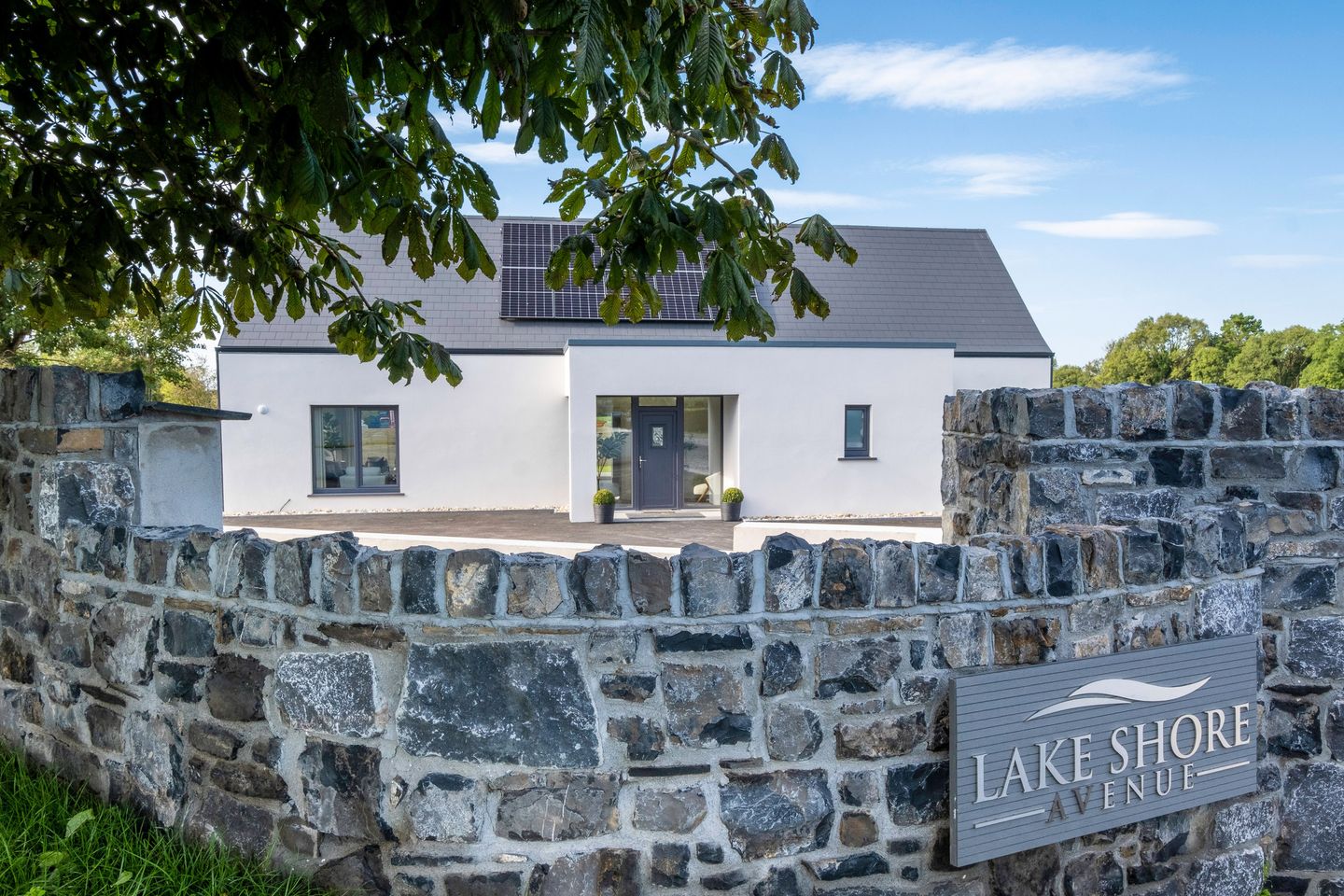Lakeshore Avenue, Lakeshore Avenue, Terryglass, Co. Tipperary is for
