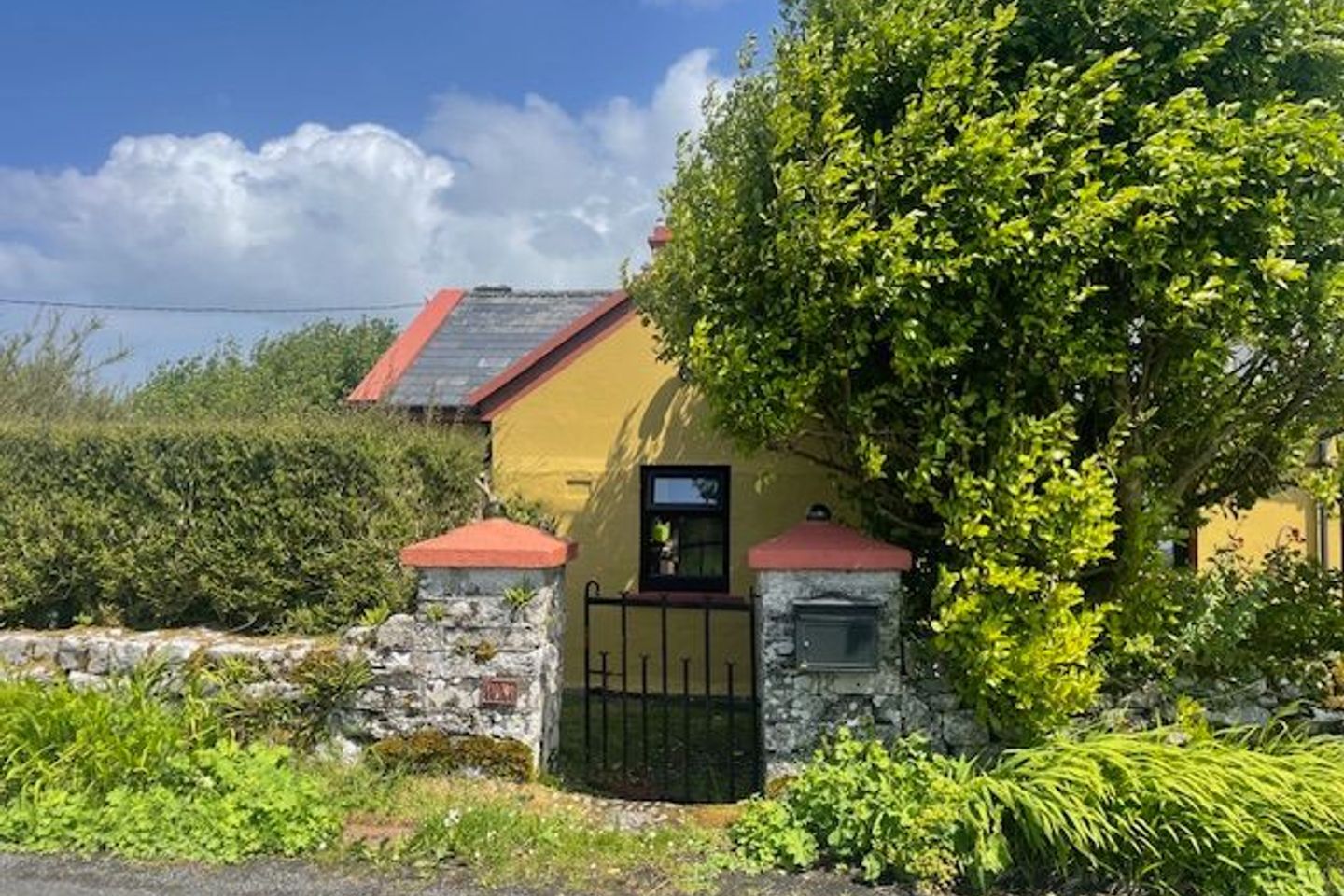 Lissylisheen, Kilfenora, Kilfenora, Co. Clare, V95YH68 is for sale on