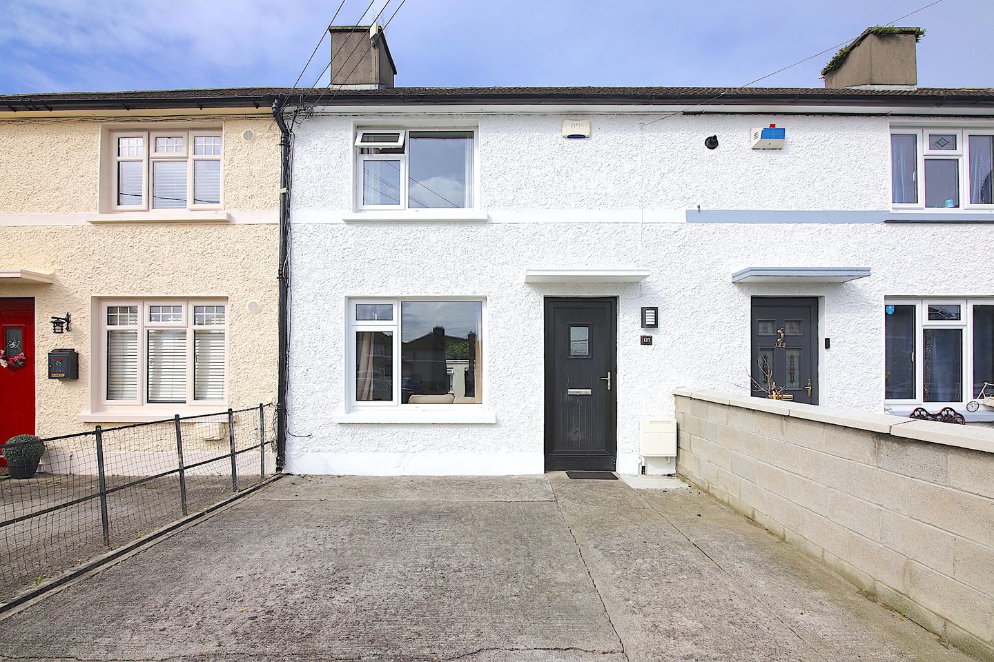 127 Kylemore Drive, Ballyfermot, Ballyfermot, Dublin 10, D10XT59 is for