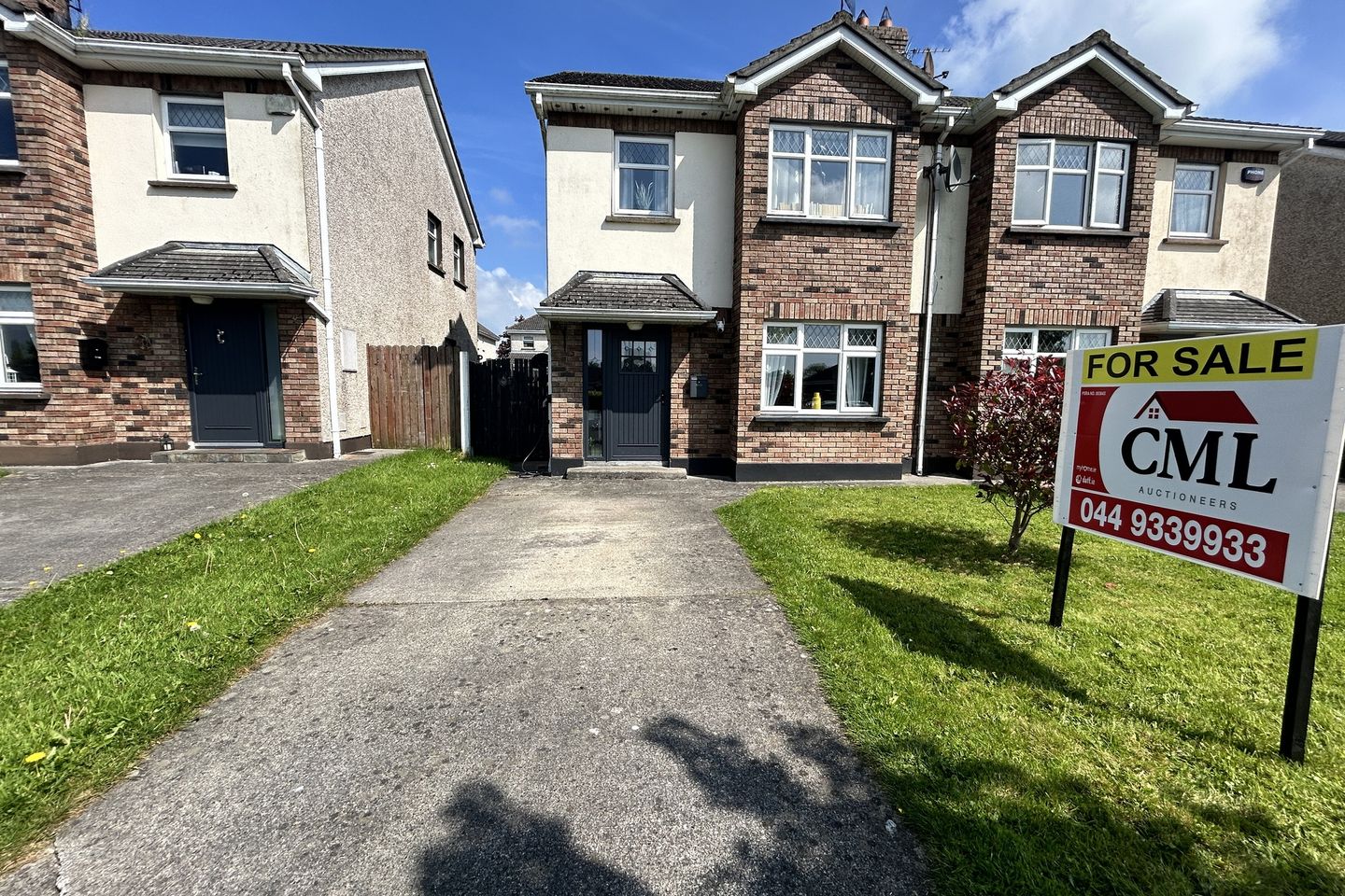 31 Castlelost Vale, Rochfortbridge, Co. Westmeath, N91W299 is for sale on Daft.ie