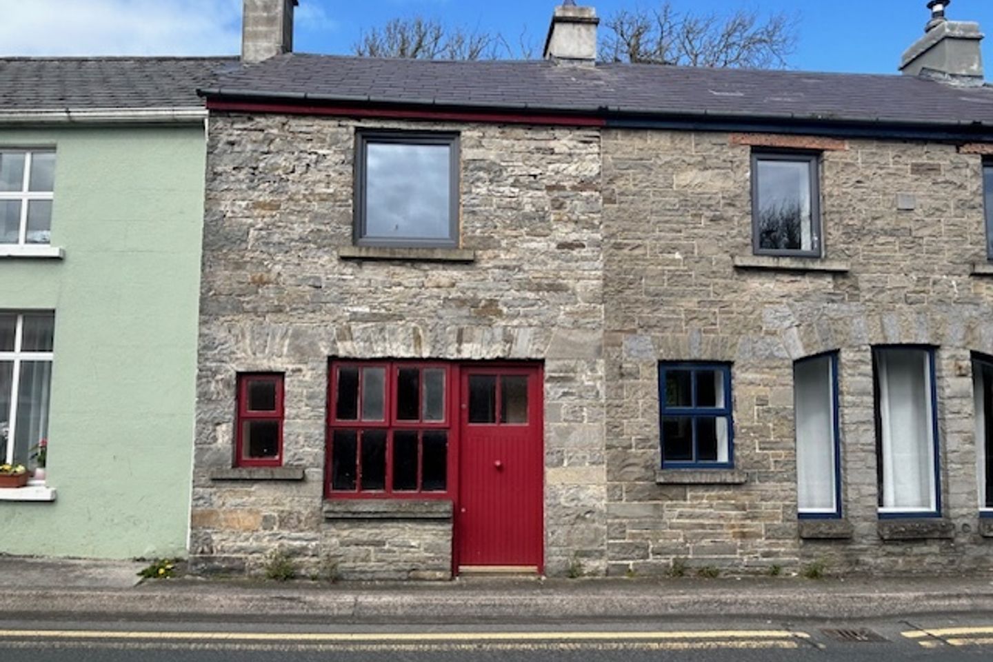 11 Riverview Terrace, Ennistymon, Co. Clare, V95E2K4 is for sale on Daft.ie