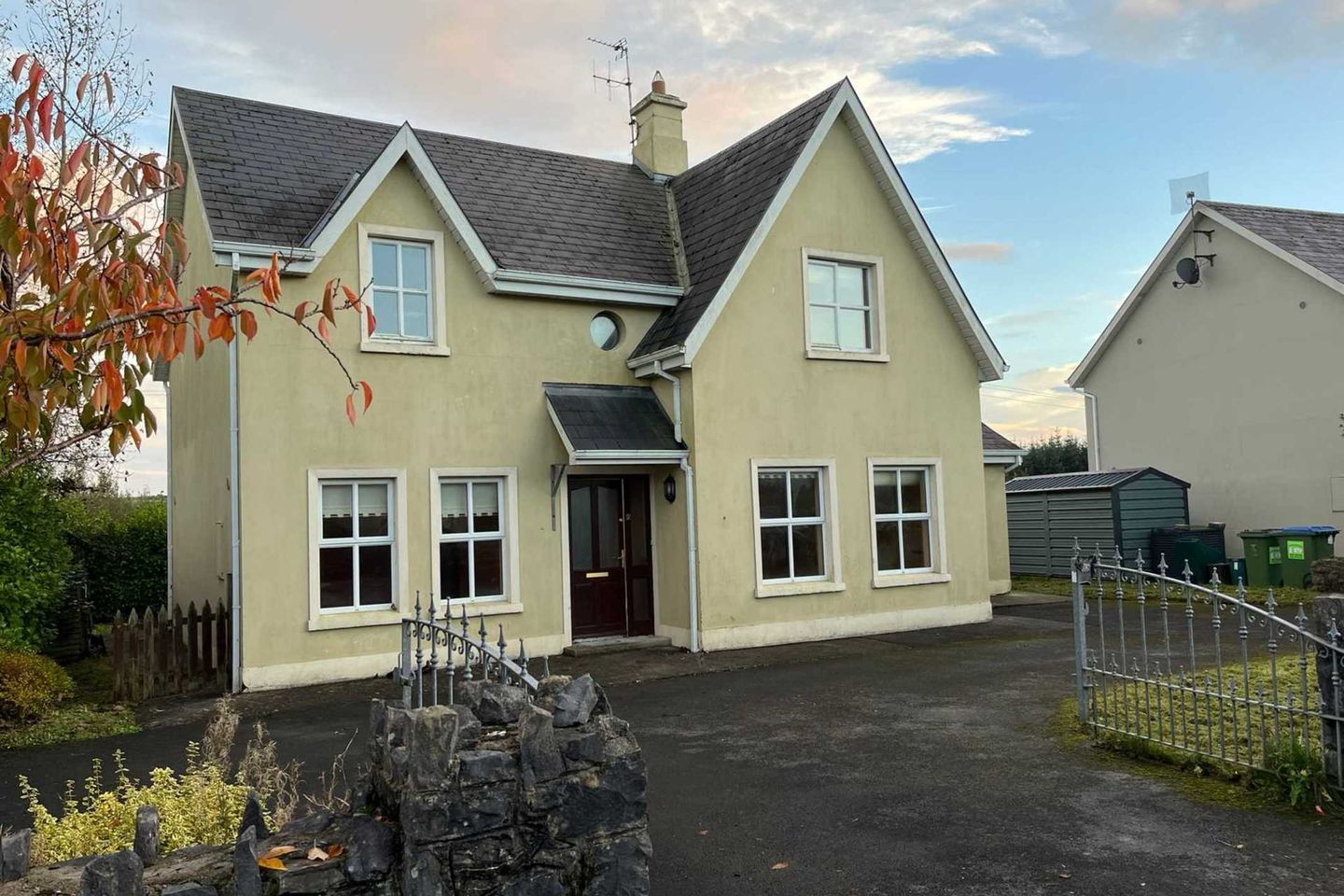 12 Cul Daire, Lissycasey, Co. Clare, V95K667 is for sale on Daft.ie