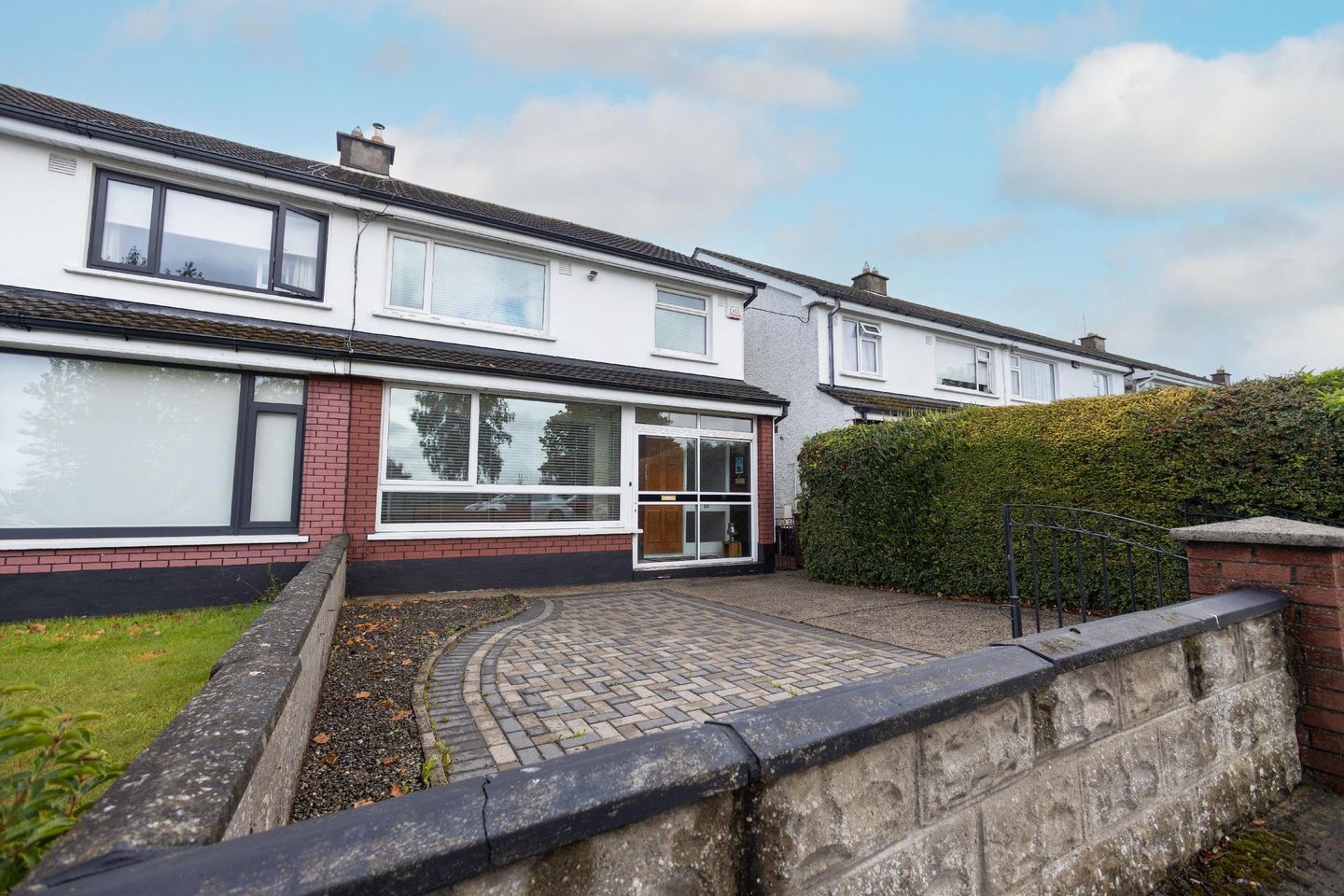 30 Broadford Walk, Ballinteer, Dublin 16, D16C568 is for sale on Daft.ie