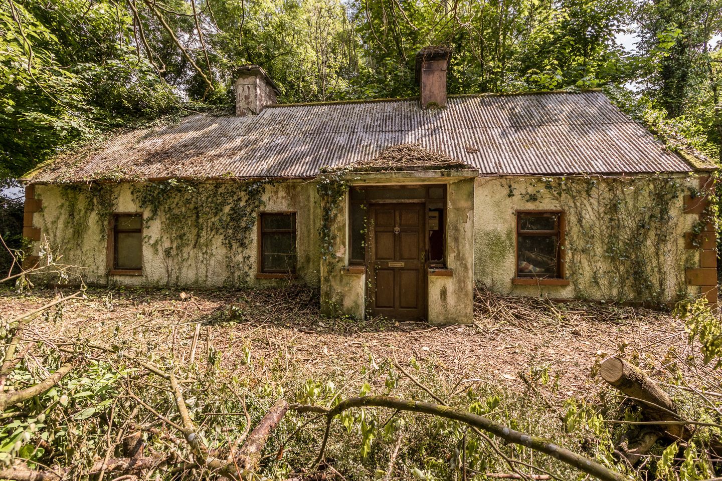 Leitrim,, Four Mile House,, Co. Roscommon
