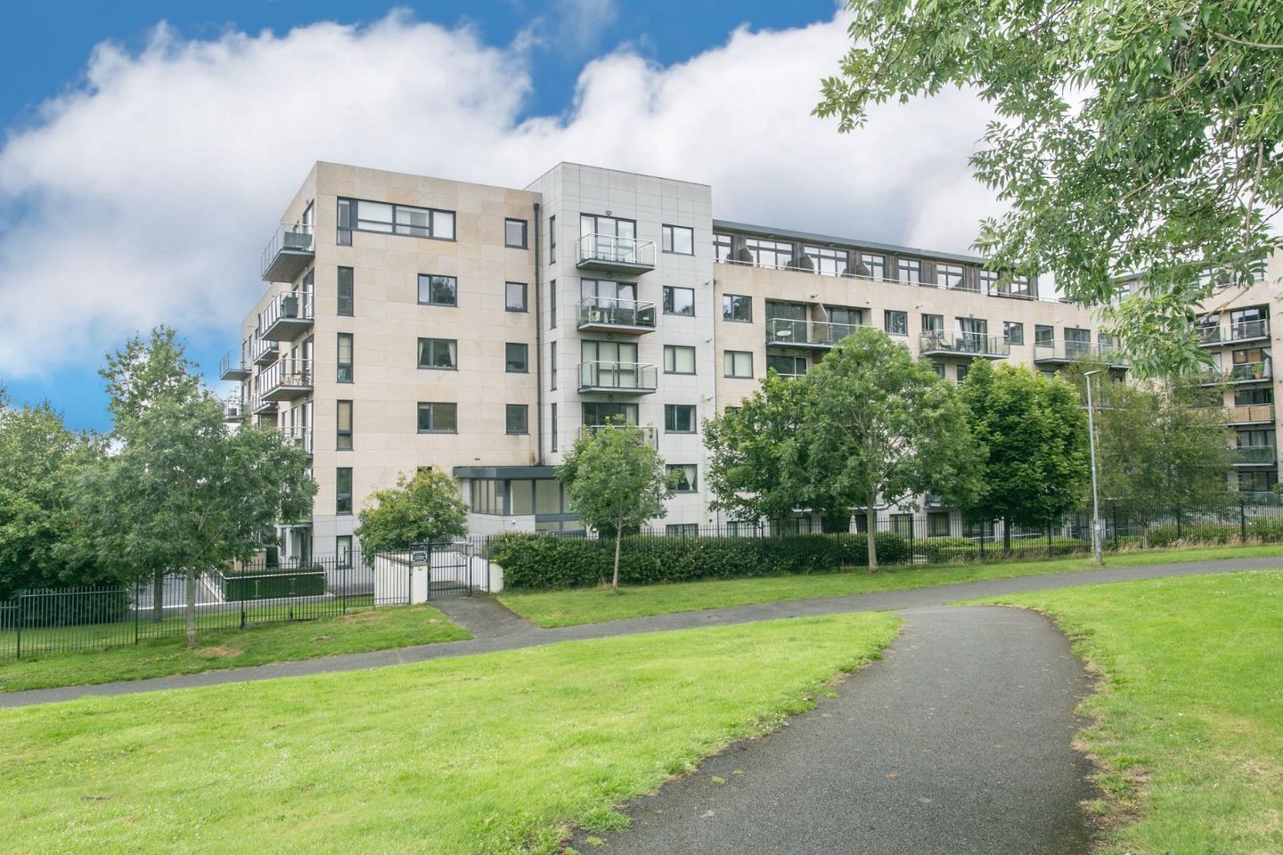 34 The Willows, Parkview, Stepaside, Dublin 18, D18FRX6