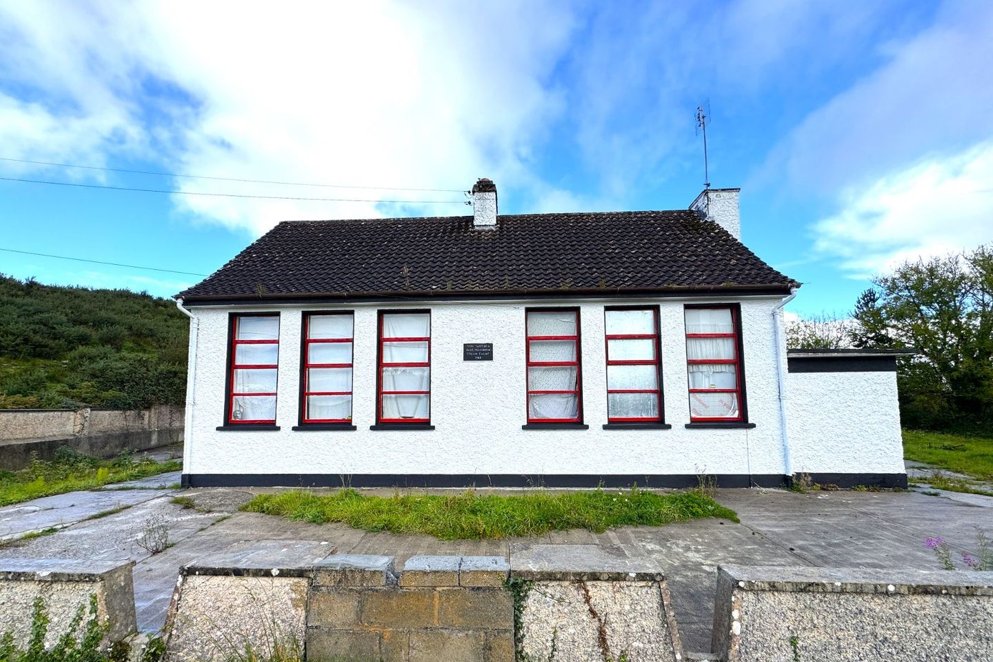 Old School House, Cloonfallagh, Kiltimagh, Co. Mayo, F12N902