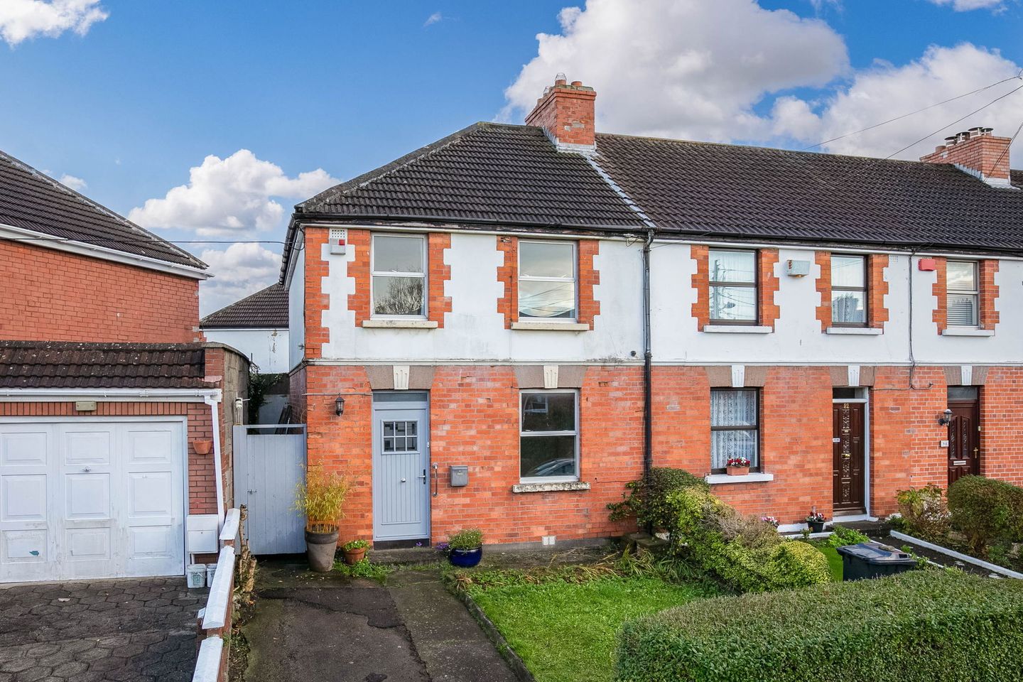 90 Larkfield Gardens, Kimmage, Harold's Cross, Dublin 6, D6WYH66 is for