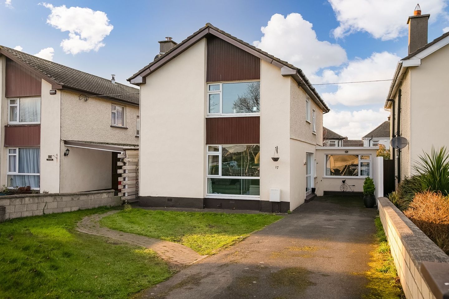 17 Strand Road, Portmarnock, Co. Dublin, D13FN77