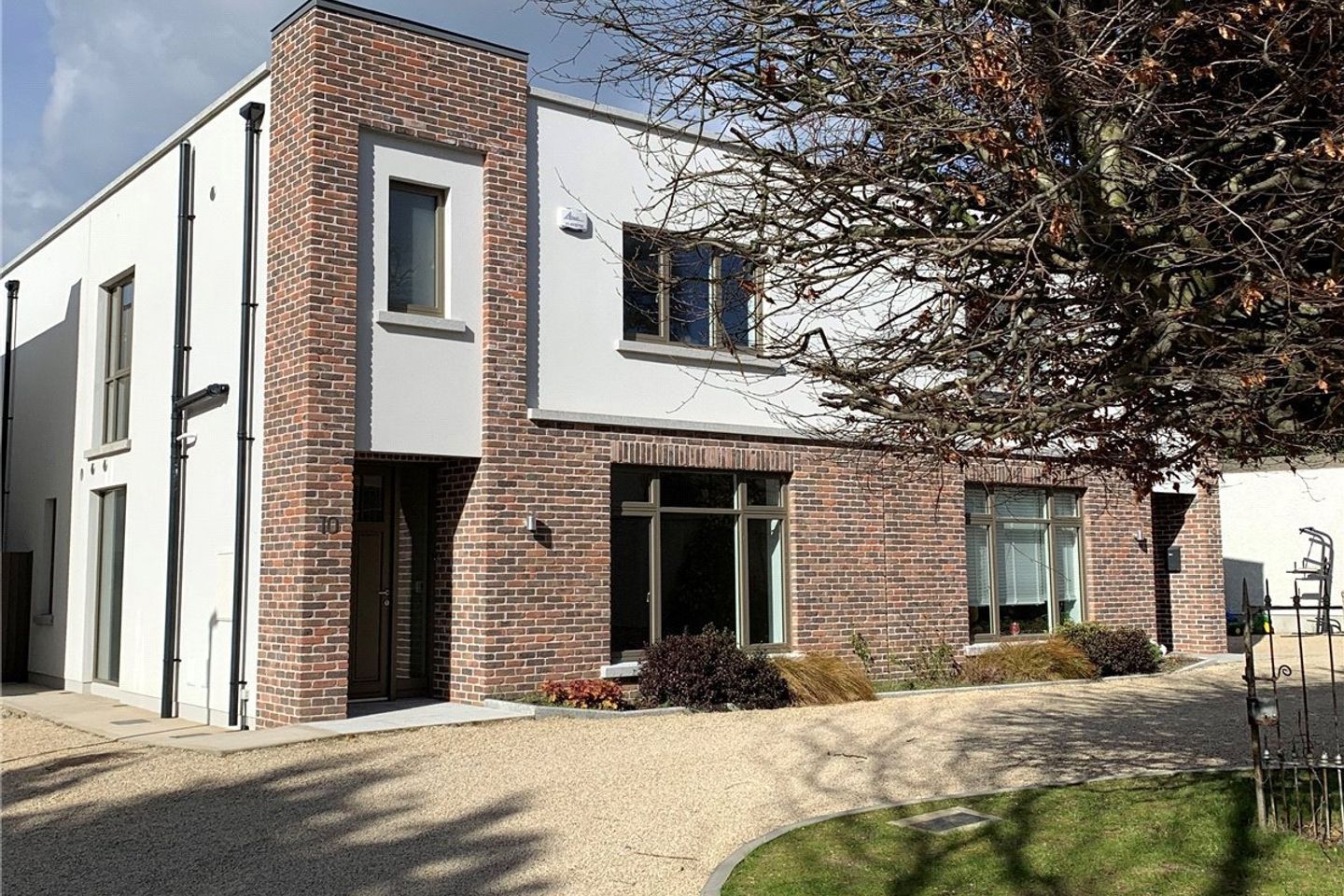 10 Glinbury, Whitechurch Road, Rathfarnham, Dublin 16 is for sale on