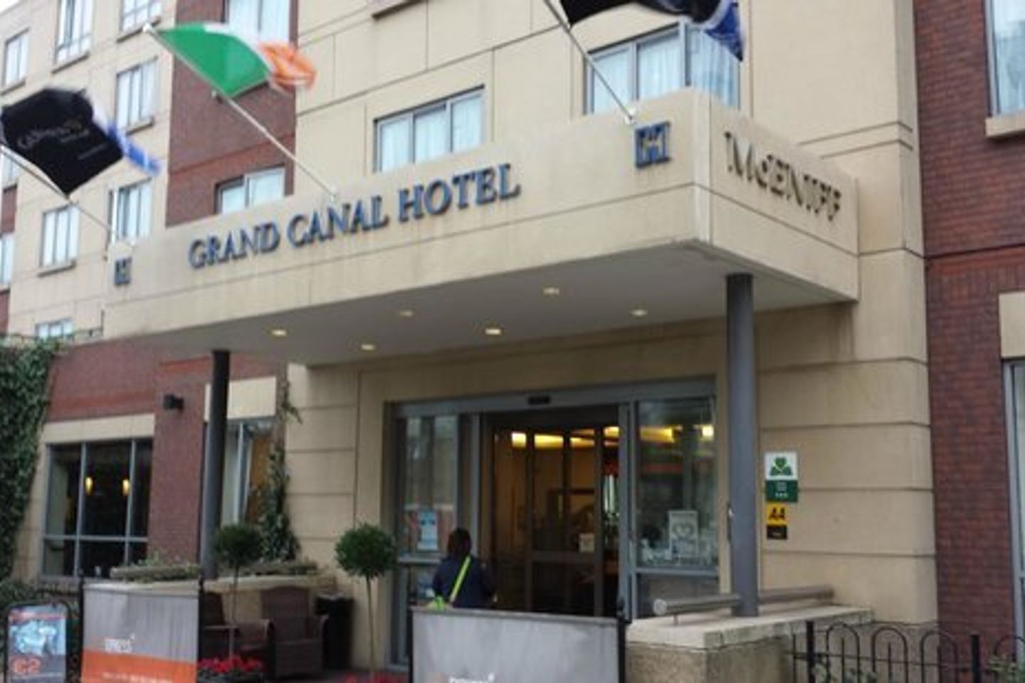 Commercial property for sale in Suite 37, Grand Canal Hotel, Grand
