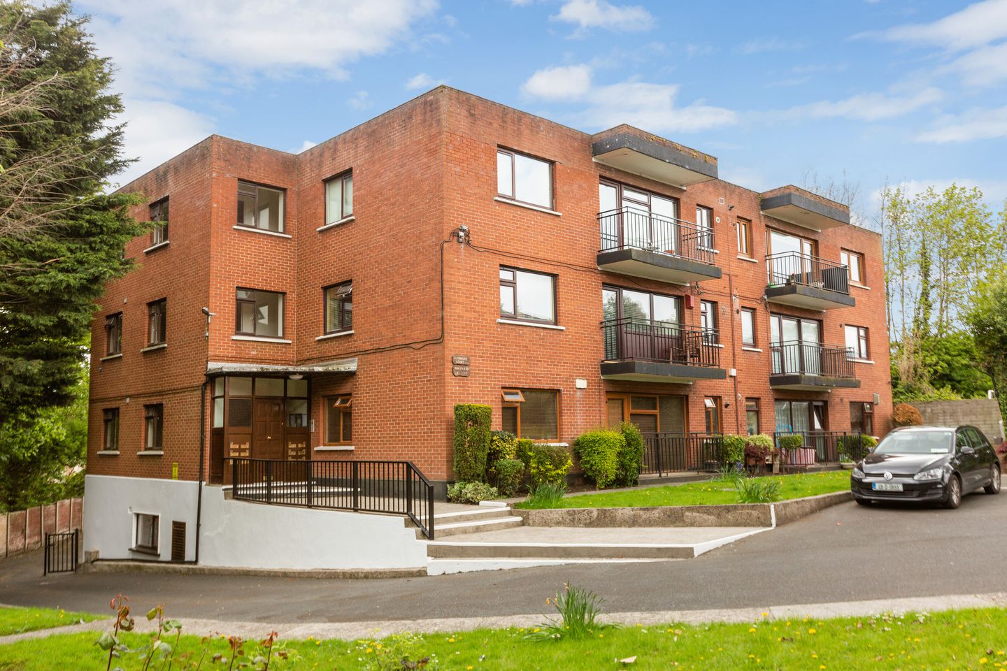 Apartment 14, Clonmore Court, Glasnevin, Dublin 9, D09H942 is for sale