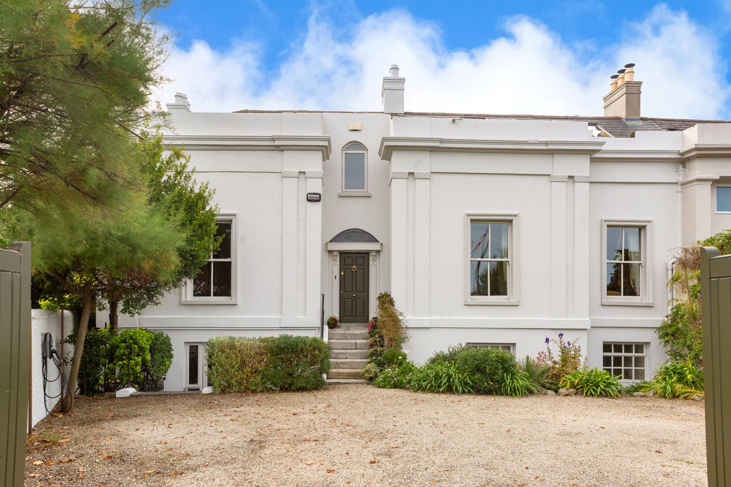 Strand Lodge, 5 Strand Road, Sandymount, Dublin 4, D04X461