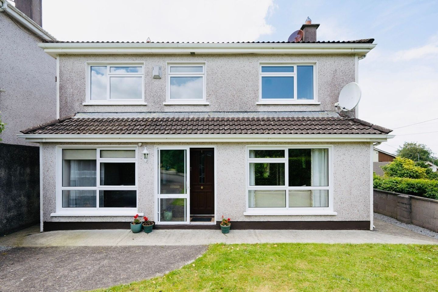 1 Manor Heath, Thornbury Heights, Rochestown, Co. Cork, T12XEY4 is for