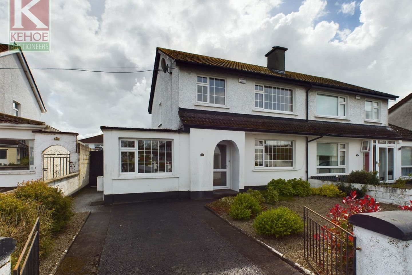 37 Oakley Park Tullow Road, Carlow Town, Co. Carlow, R93E6P7 is for