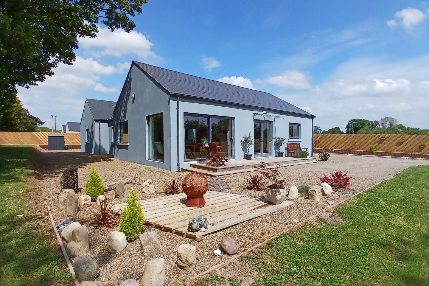 Castlebank, Ardnacrusha, Co. Clare, V94895Y is for sale on Daft.ie