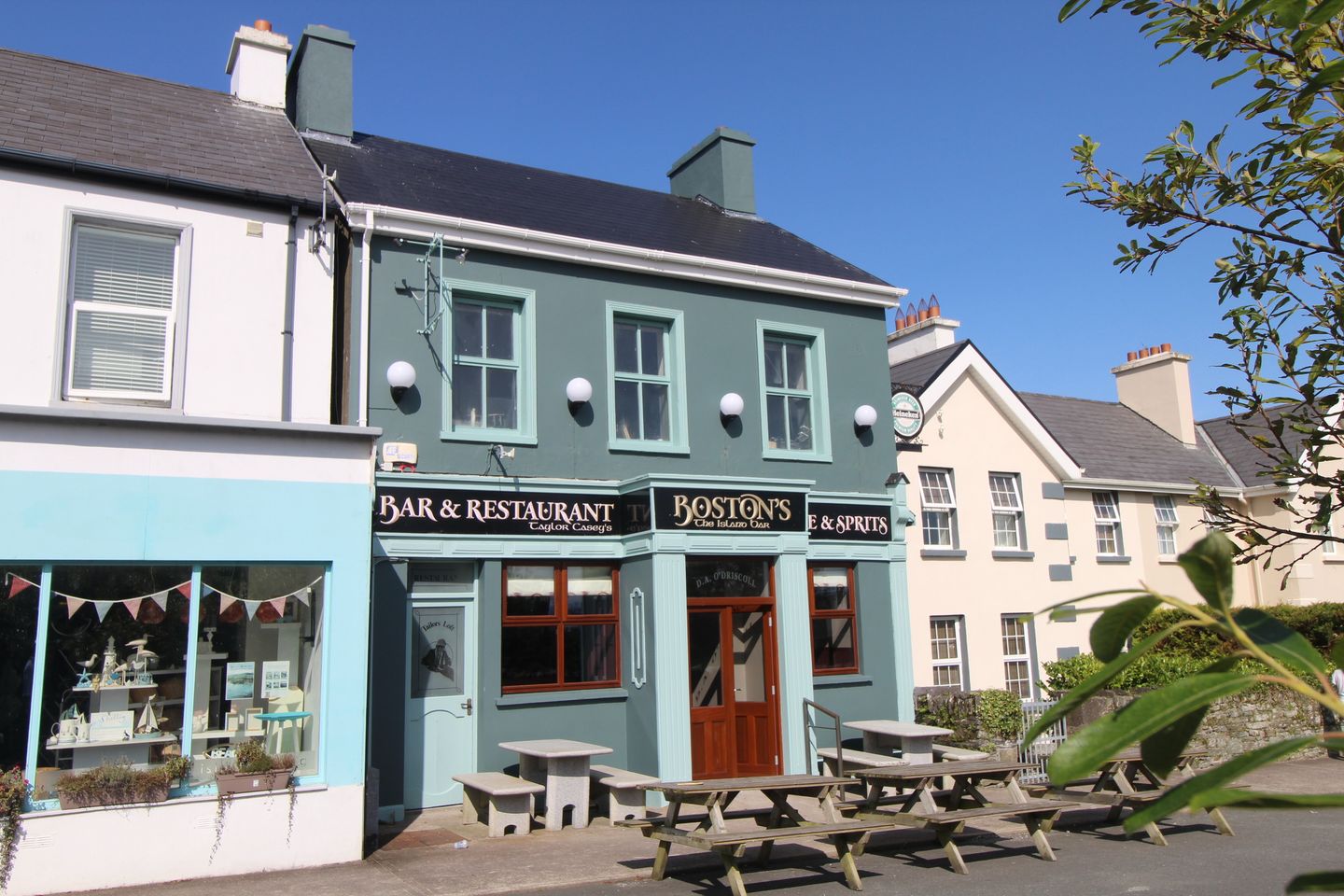 Commercial property for rent in Market St, Knightstown, Valentia