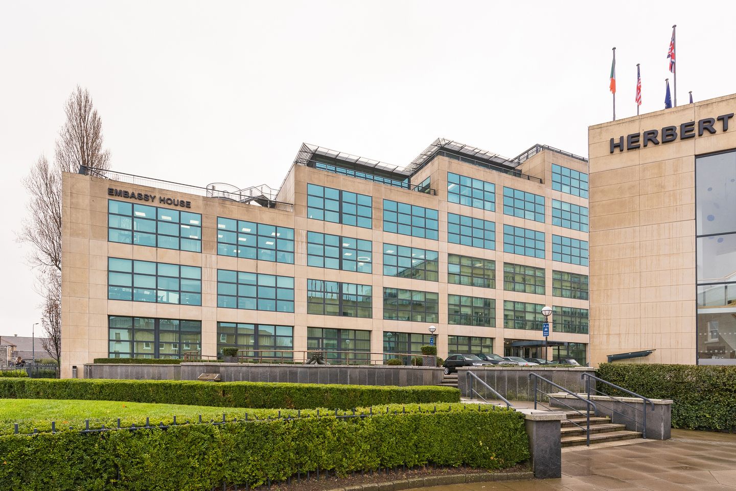 Commercial property for rent in Part 2nd Floor, Embassy House