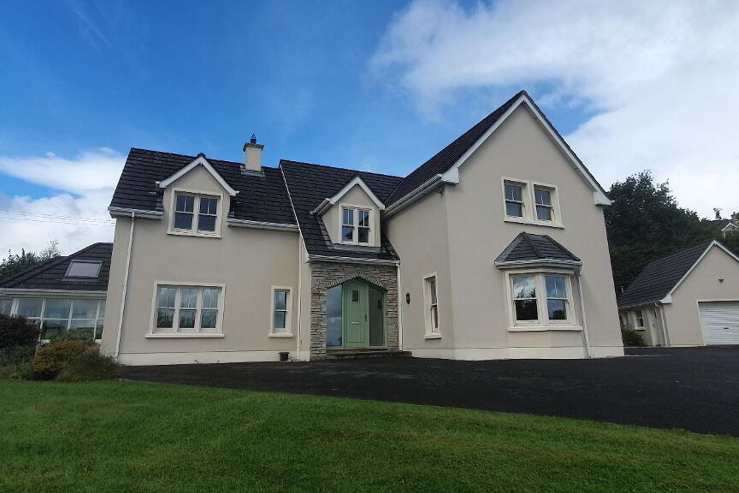 2 Woodvale Court, Letterkenny, Co. Donegal, F92DA2N