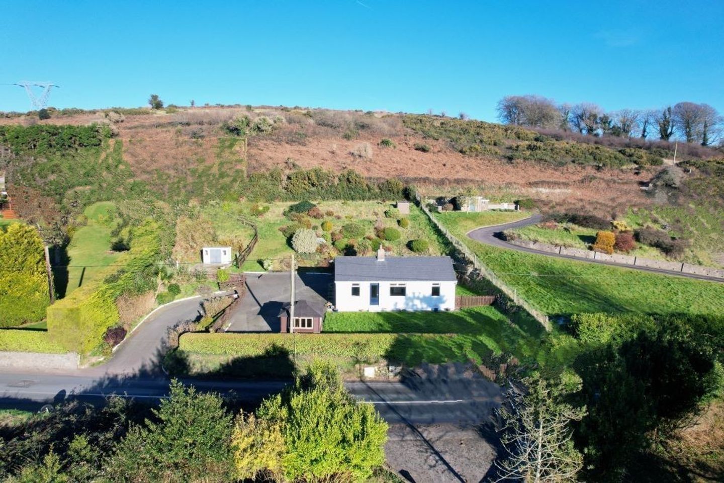 Palmtree Cottage, Lissanisky, Cobh, Co. Cork, P24HY32 is for sale on