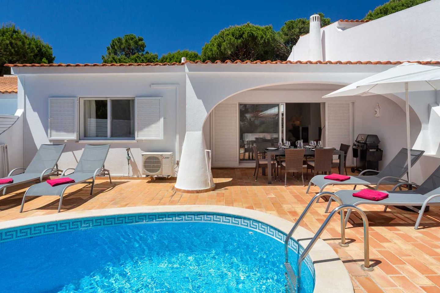 Villa to rent in Vale do Lobo, Vale Do Lobo, Algarve, Portugal
