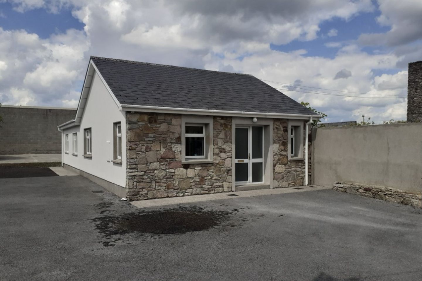 New Street, Ballaghaderreen, Co. F45PT63 is for sale on Daft.ie