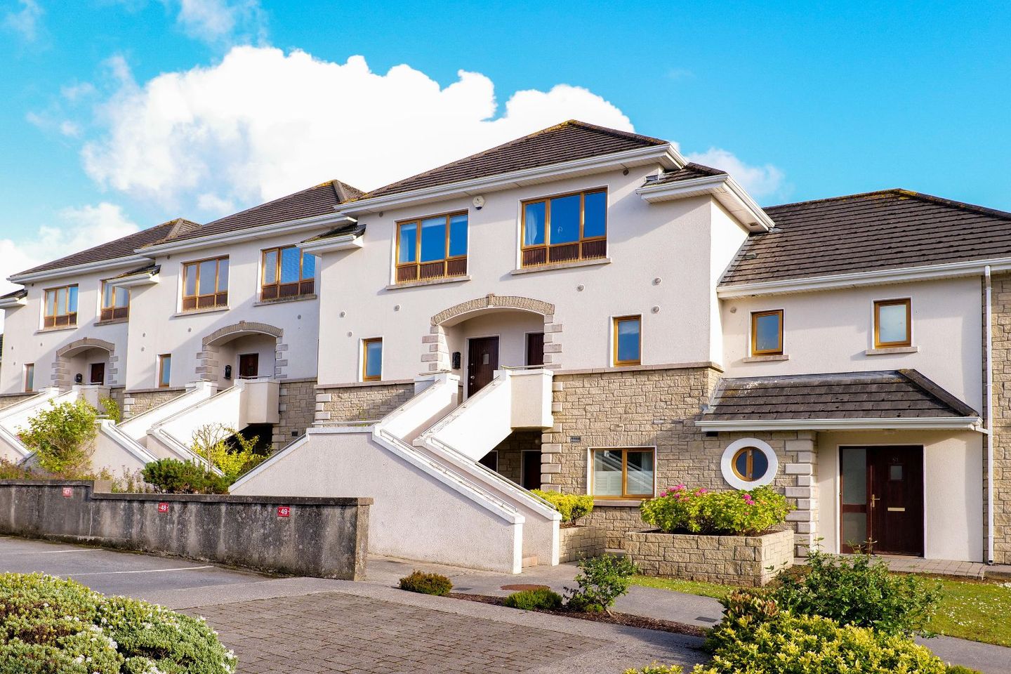49 Drisin, Ballymoneen Road, Knocknacarra, Co. Galway, H91YT25 is for