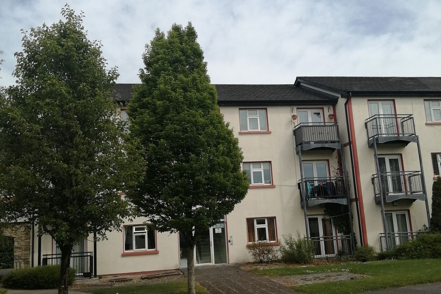 Apartment 6, Riverside Apartments, Castlerea, Co. Roscommon, F45XN70