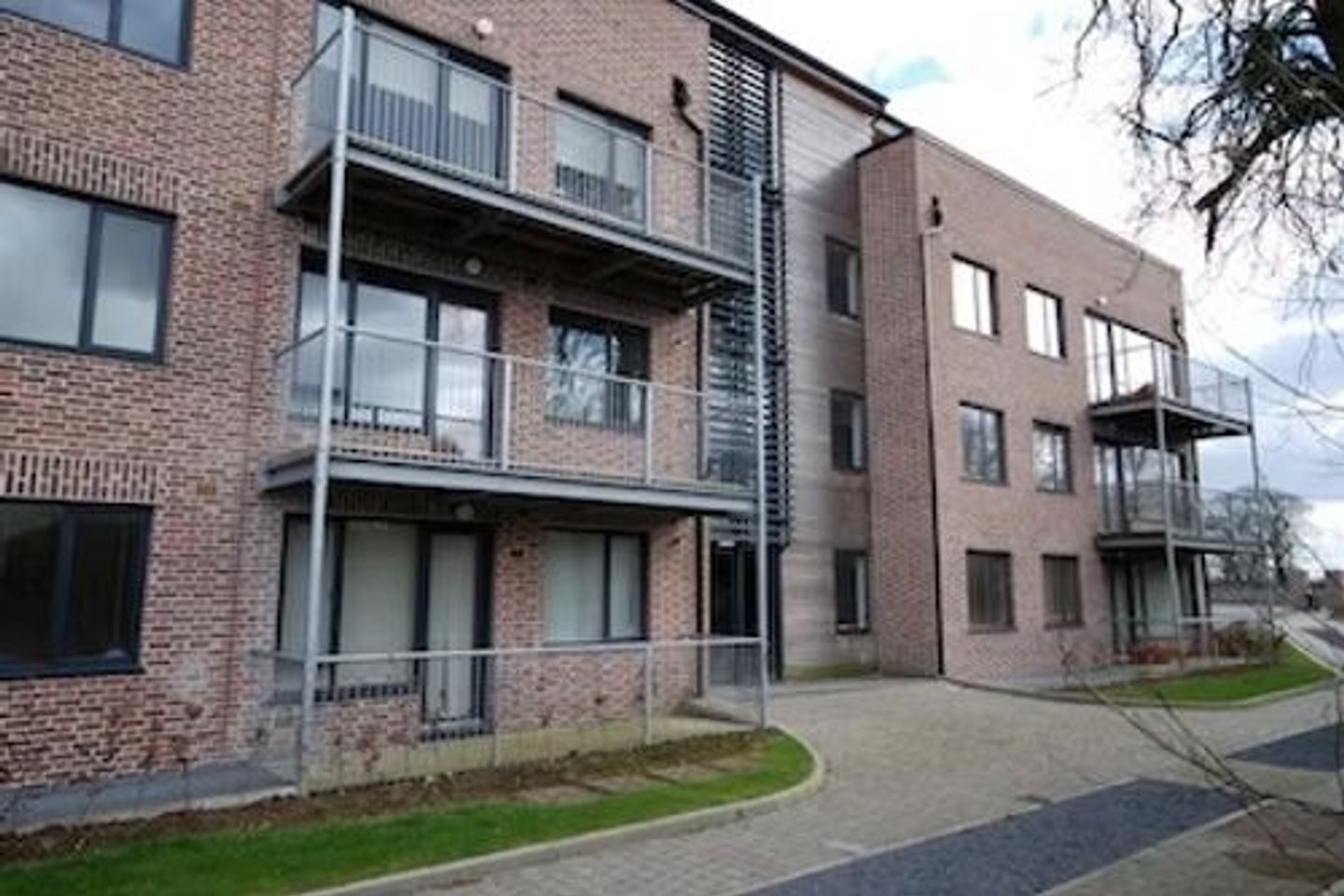 1 Block A, Stradbrook Apartments, Stradbally Road, Portlaoise, Co. Laois, R32HX44