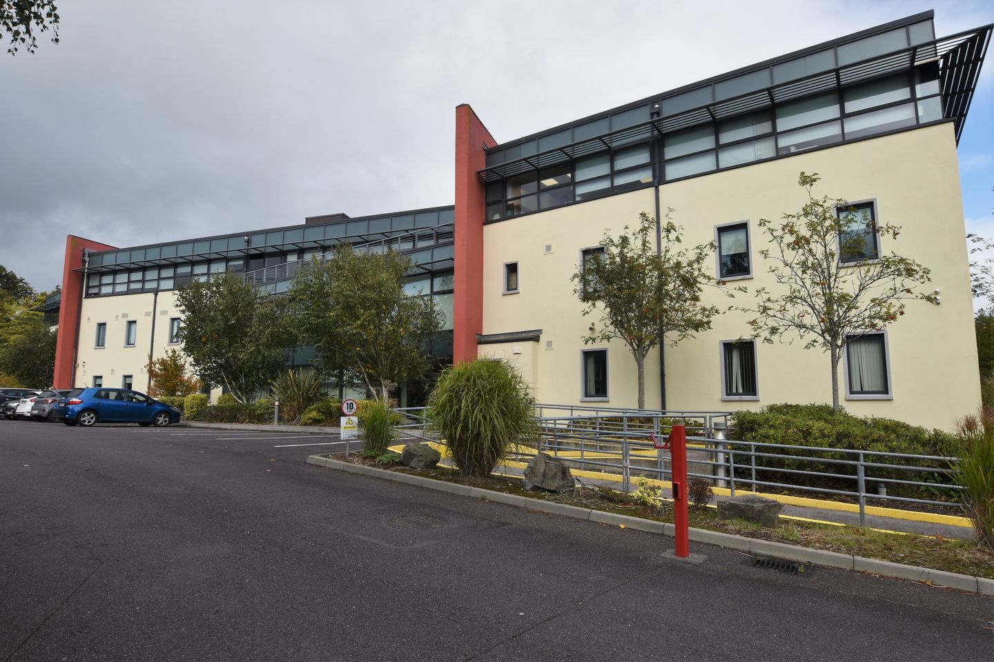 Commercial property for rent in Unit 2 Nessan House, Bessboro Road