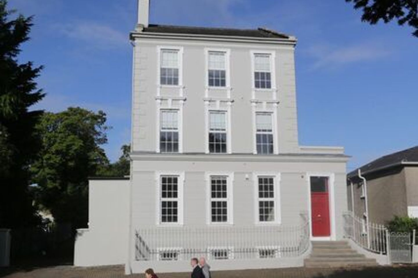 Commercial property for rent in Farnham St, Cavan, Co. Cavan