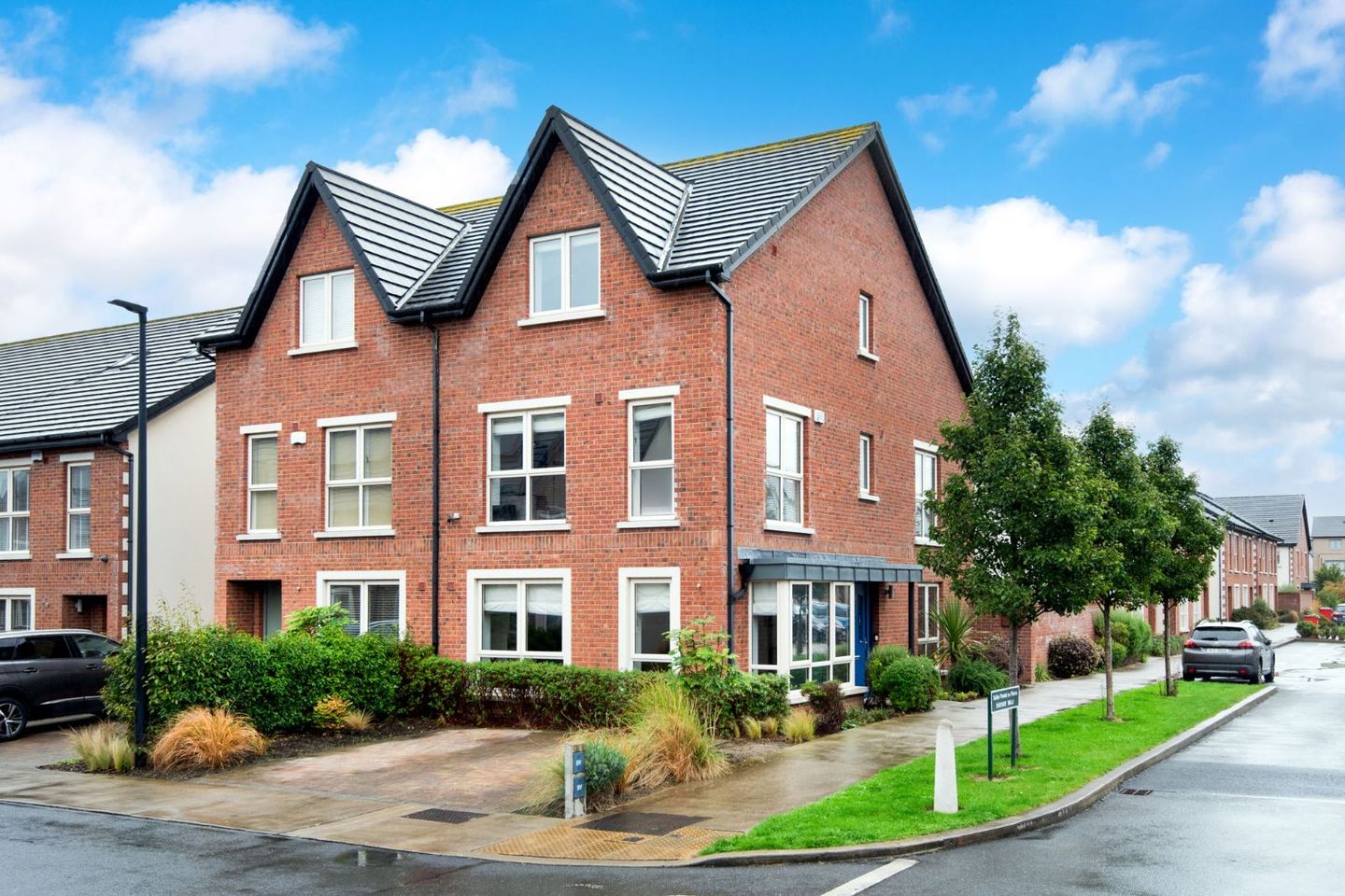2 Parkside Crescent, Dublin 13, Clongriffin, Dublin 13, D13EP4A