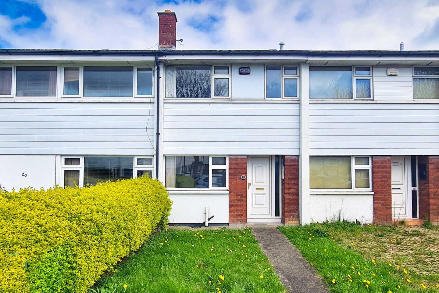 18 Bayside Crescent, Sutton, Sutton, Dublin 13, D13R8C1 is for sale on