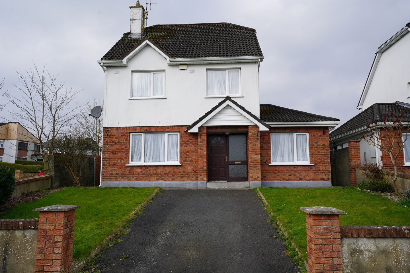 1 Oakwood, Sixmilebridge, Co. Clare, V95RY72 is for sale on Daft.ie