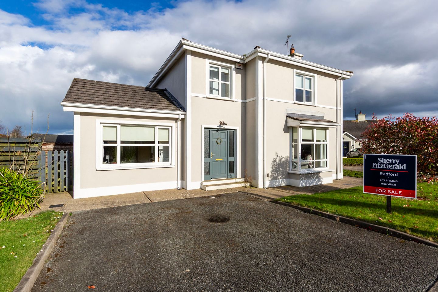 11 Castle Woods, Piercestown, Wexford, Y35N602