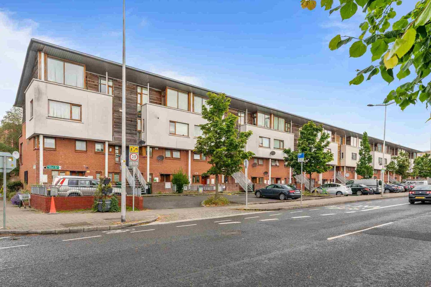 35 Gateway View, Ballymun, Dublin 11 is for sale on Daft.ie