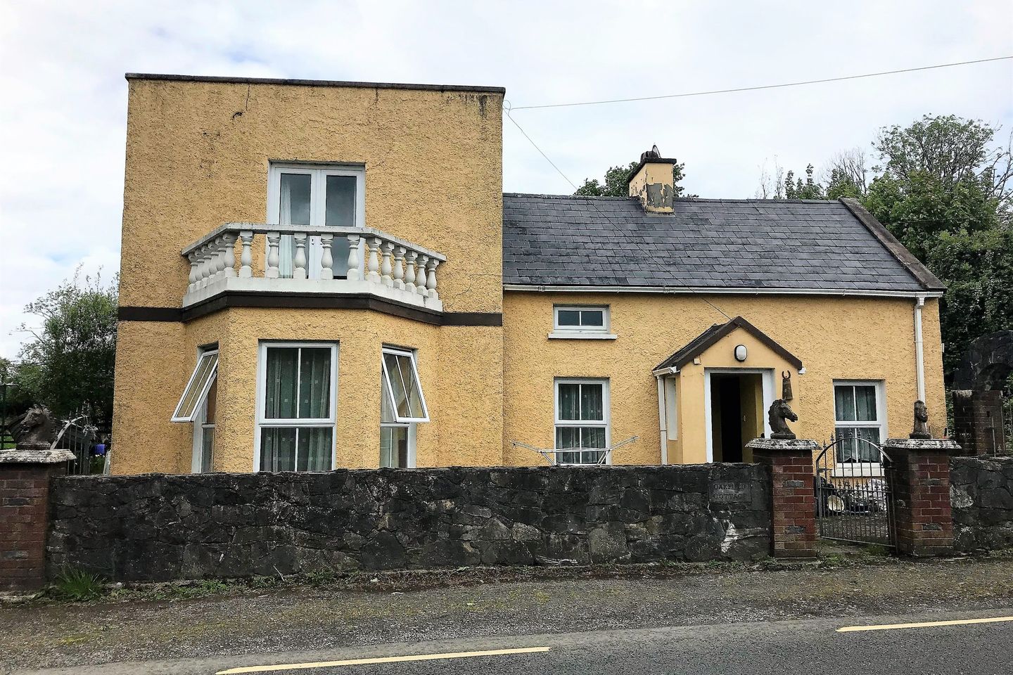 Oakfield Cottage, Oakfield, Clonlara, Co. Clare, V94D26E is for sale on