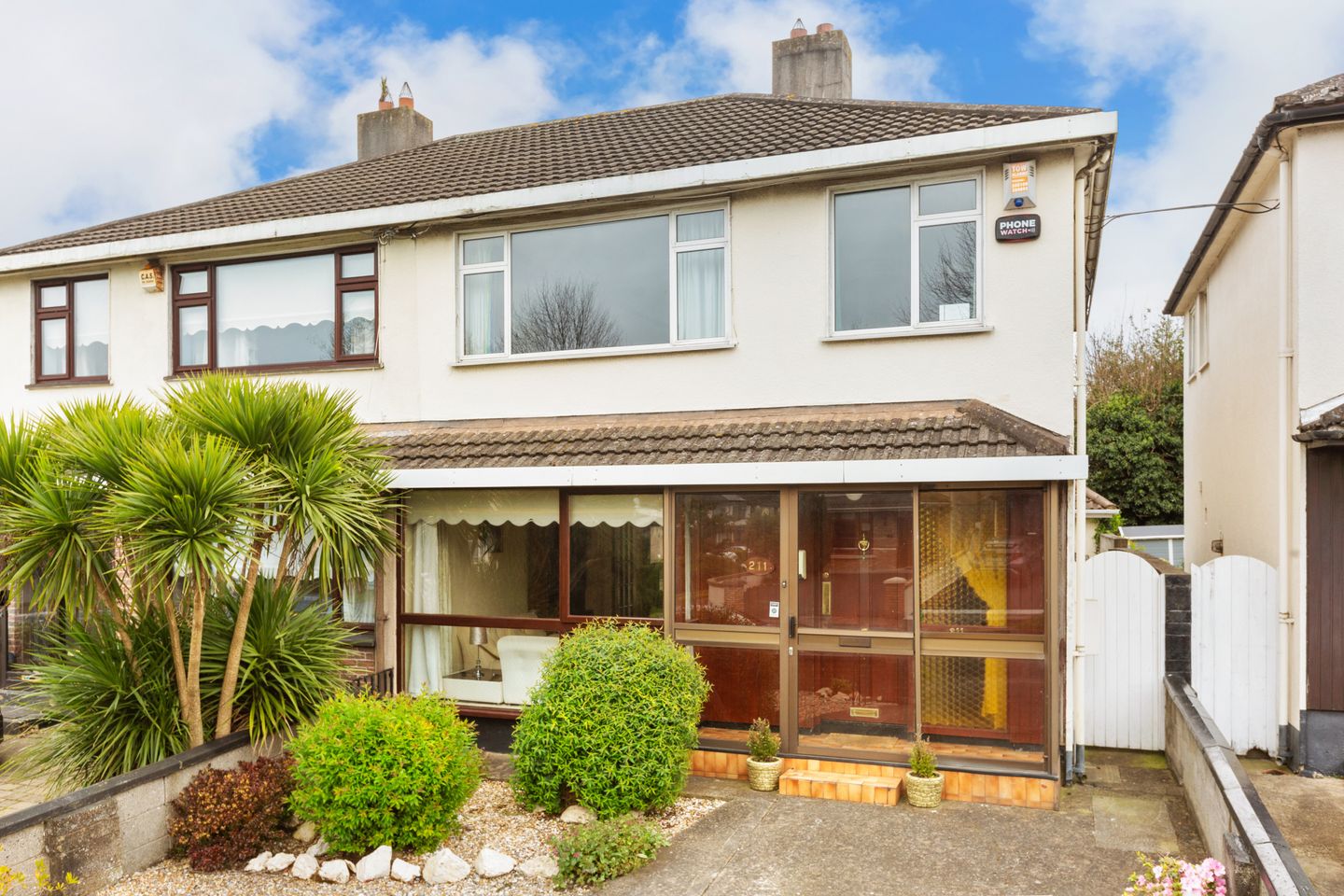 211 Orwell Park Heights, Templeogue, Dublin 6W, D6WX827 is for sale on