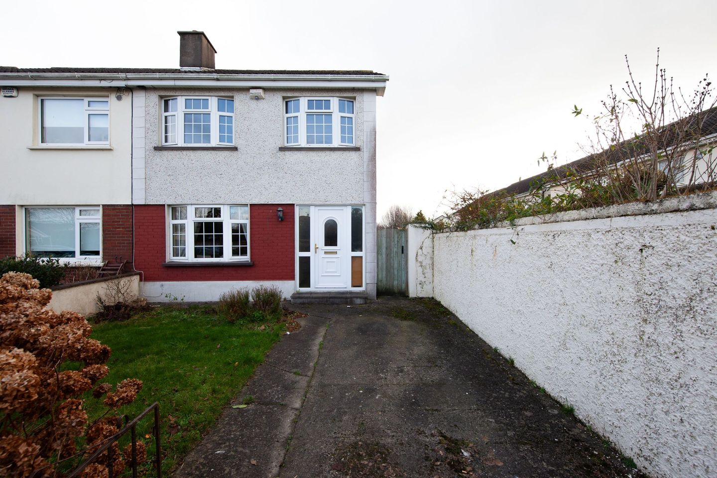 2 Meadow Downs, Hartstown, Dublin 15, D15PNX8 is for sale on Daft.ie