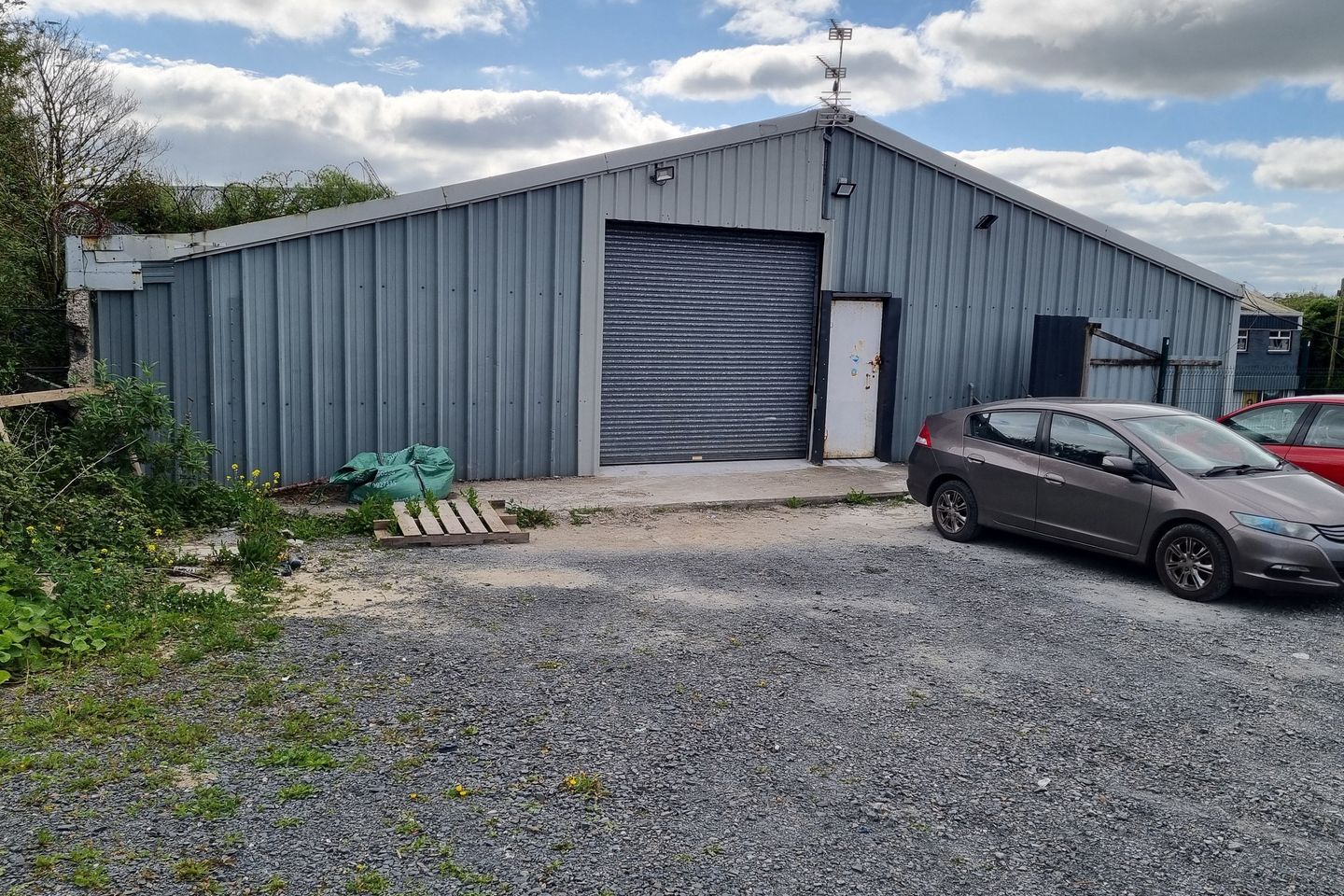 Commercial property for rent in Stonebridge Business Park, Ballysimon