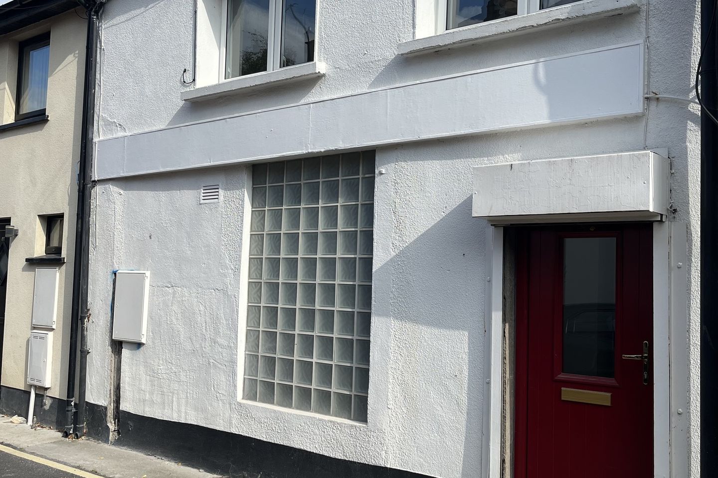 Commercial property for rent in 43 Herbert Lane, Dublin 2