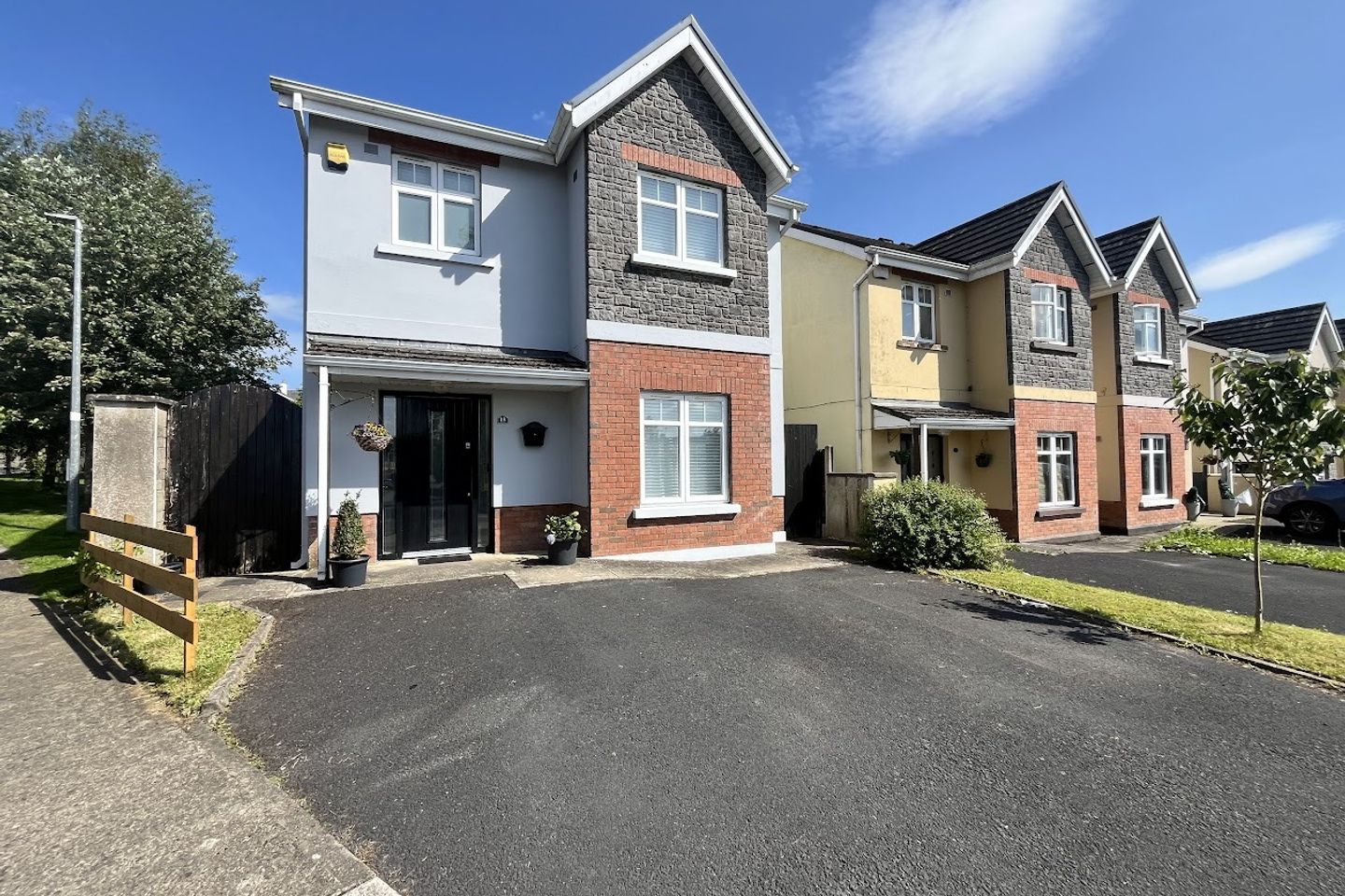 18 Carraig Midhe, Corbally, Corbally, Co. Limerick, V94P7TW is for sale on Daft.ie