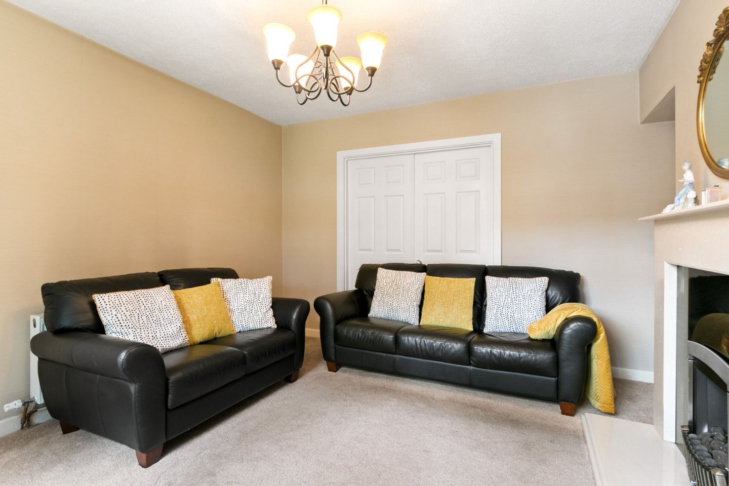 11 Cabinteely Court, Pottery Road - Image 5