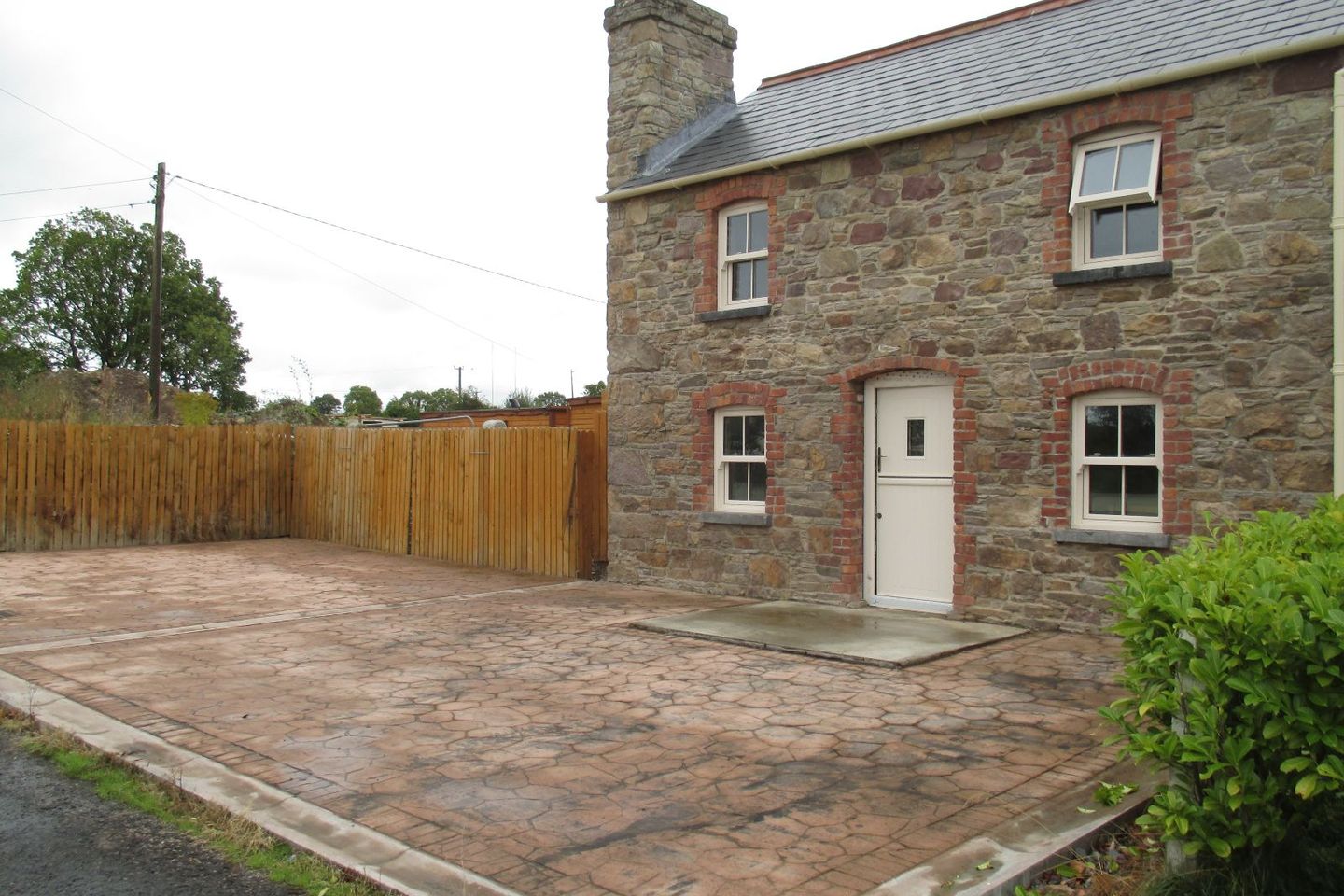 Coole, Newport, Limerick, Birdhill, Co. Tipperary