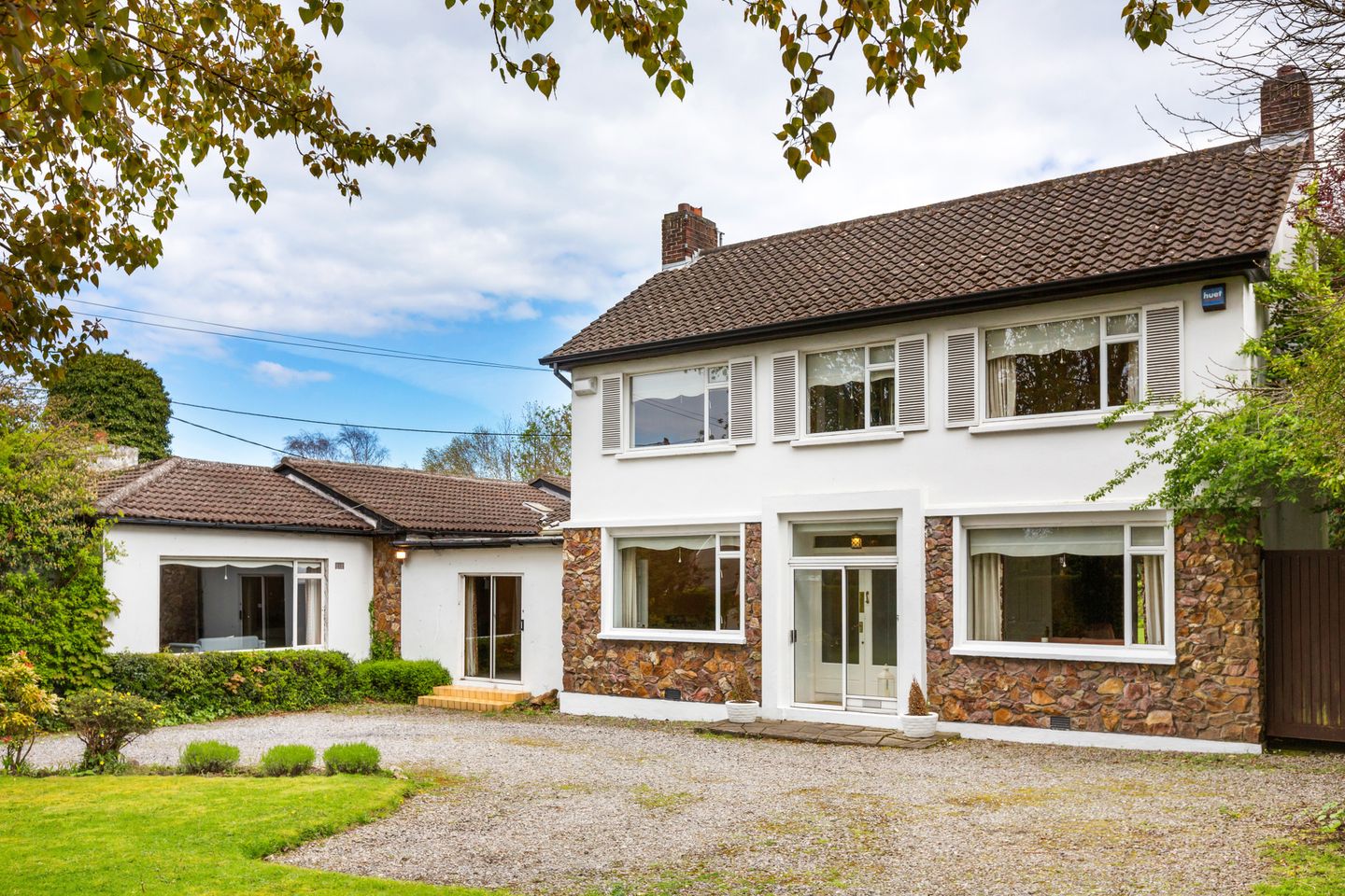 Shaundair, Newtown Park Avenue, Blackrock, Co. Dublin, A94Y5D2