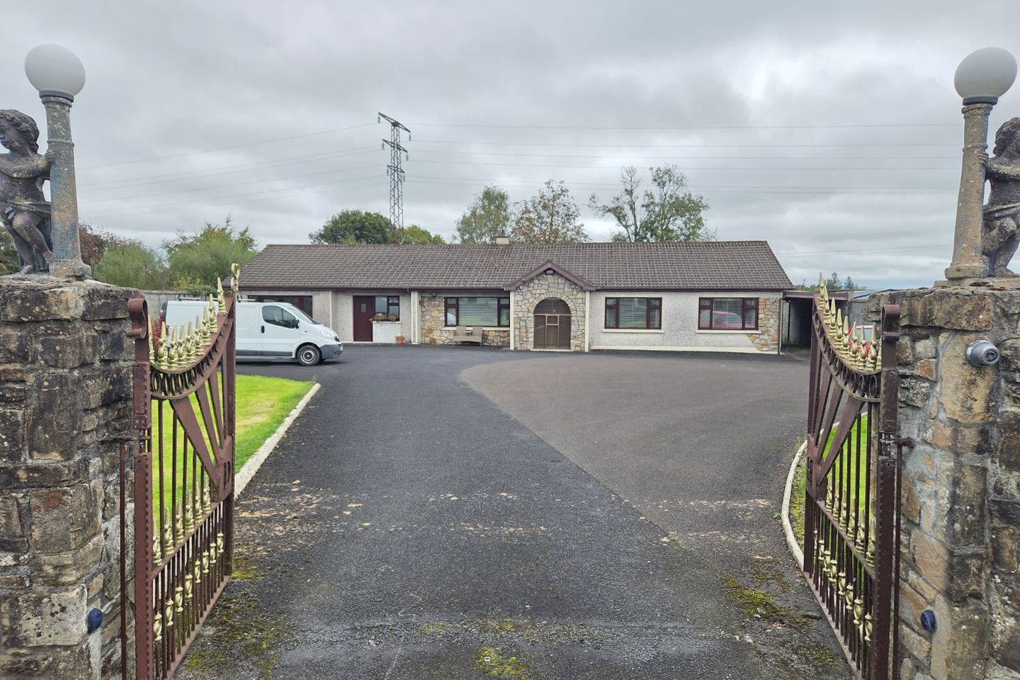 Doncla House, Lackyle, Ardnacrusha, Co. Clare, V94HCN4