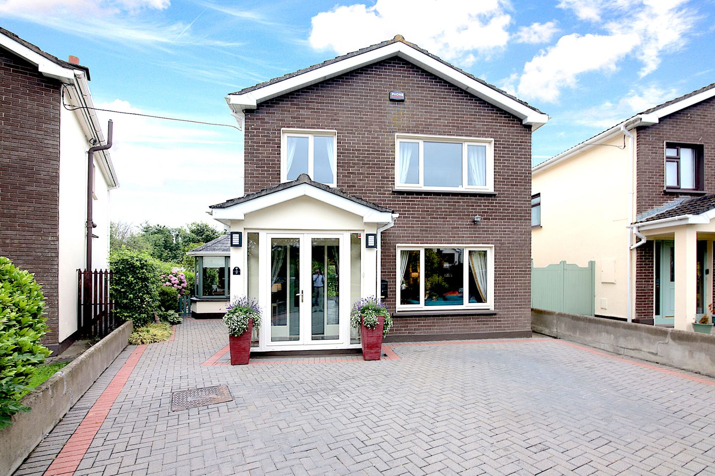 9 Chestnut Grove, Dunboyne, Co. Meath, A86CC63 is for sale on Daft.ie