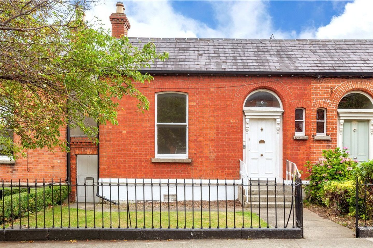 10 Annesley Park Ranelagh Dublin 6, Ranelagh, Dublin 6 is for sale on