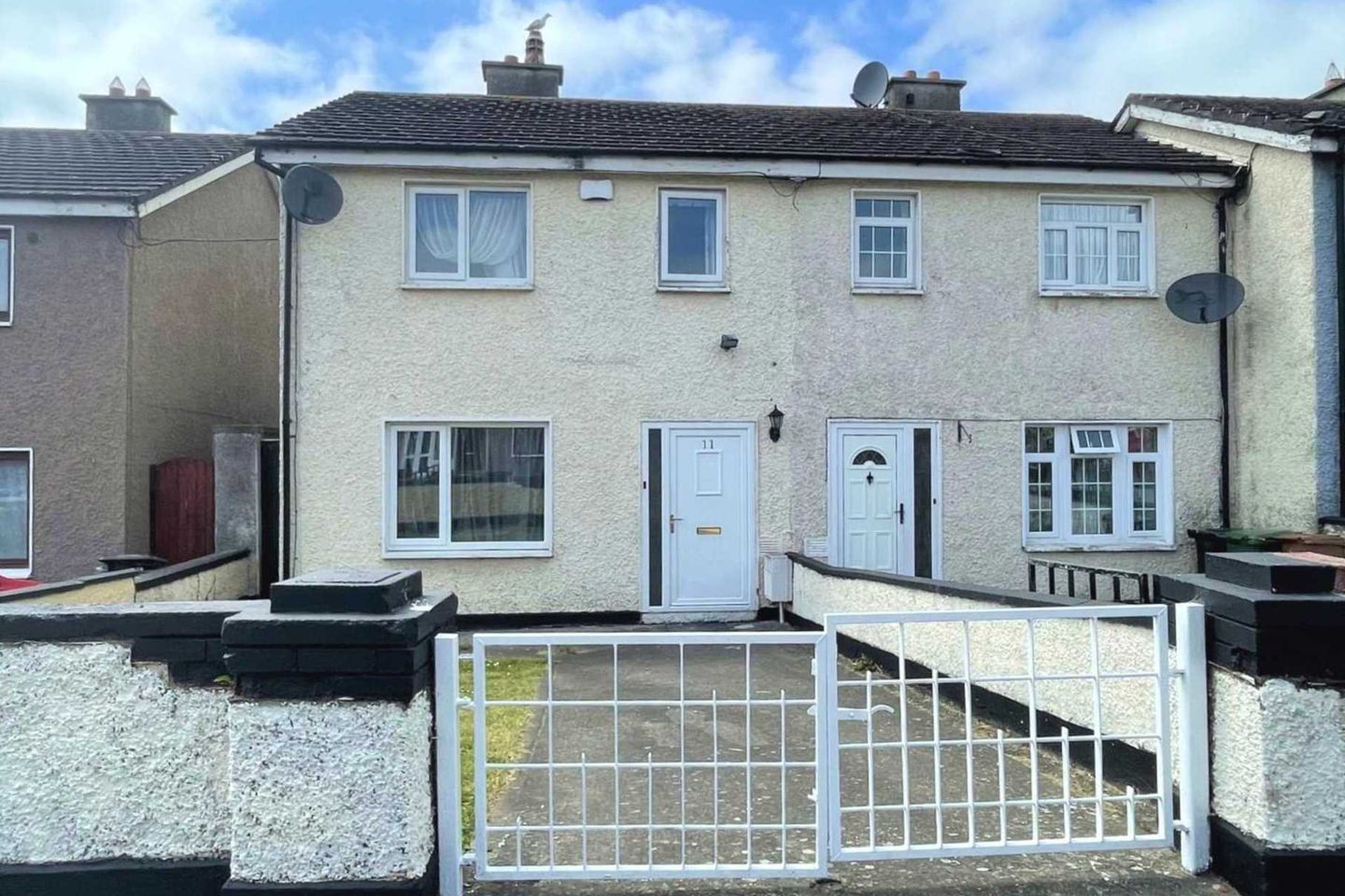 11 Wellview Grove, Mulhuddart, Dublin 15 is for sale on Daft.ie