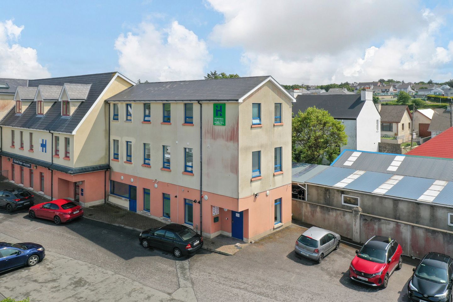 Donegal Wild Atlantic Hostel, 3 Garden Court, Gweedore Road, Dungloe, Co. Donegal, F94E22D